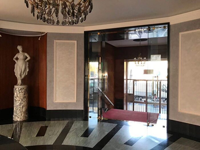 Appartamento monolocale in affitto in Piazza Luigi di Savoia, Centrale, Milano