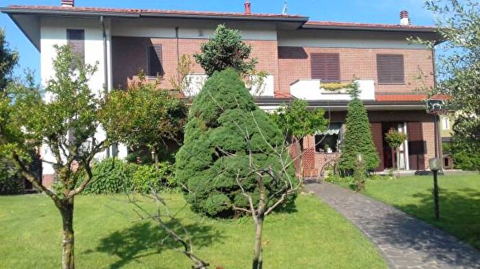 Casa con 6 locali in vendita in Via Pietro Mascagni, Muggiò