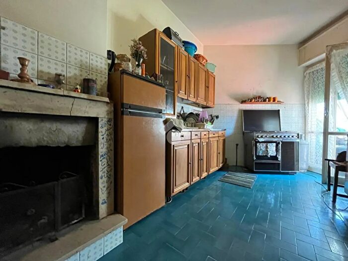 Appartamento trilocale in vendita in Via delle Cinque Fonti, Amelia