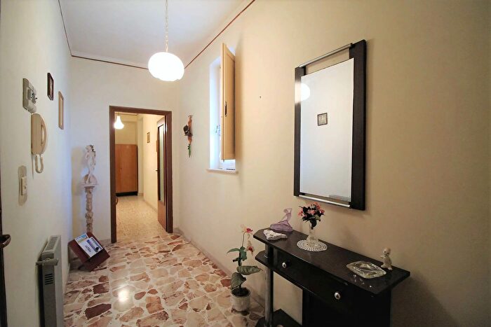 Appartamento trilocale in vendita in Siracusa