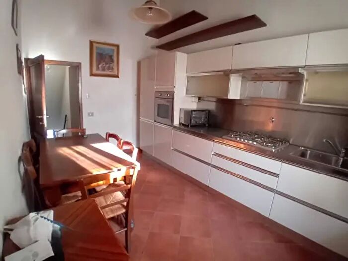 Casa trilocale in vendita in Piazza Buondelmonti, Impruneta