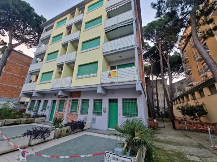 Appartamento trilocale in vendita in Viale dei Lecci, Comacchio