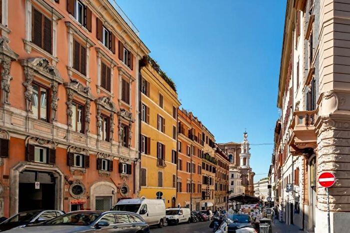 Appartamento con 6 locali in affitto in Colosseo Fori Imperiali, Roma