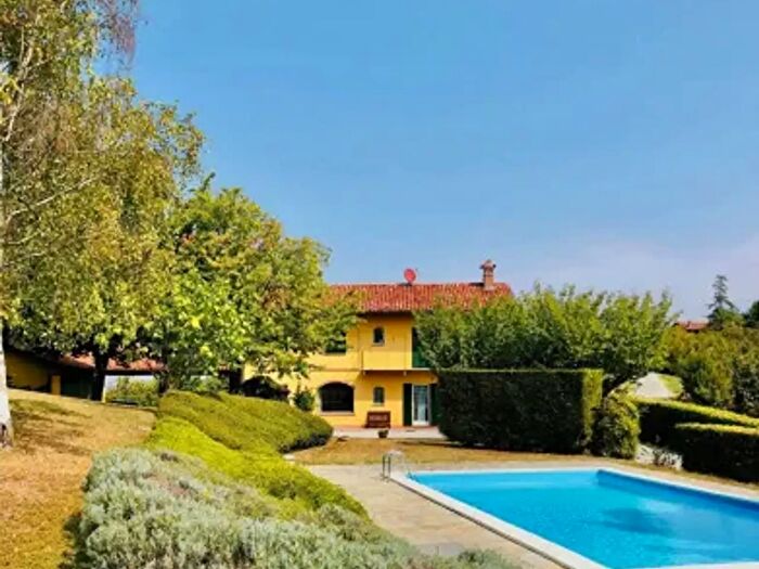 Casa con 5 locali in vendita in Frazione San Bartolomeo, Cherasco