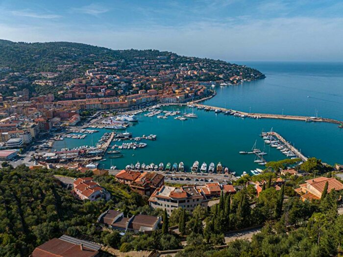 Casa con 5 locali in affitto in Via Collina del Valle, Porto Santo Stefano, Monte Argentario