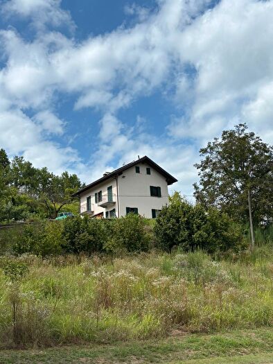 Casa con 7 locali in vendita in Frazione Sessant a, Asti
