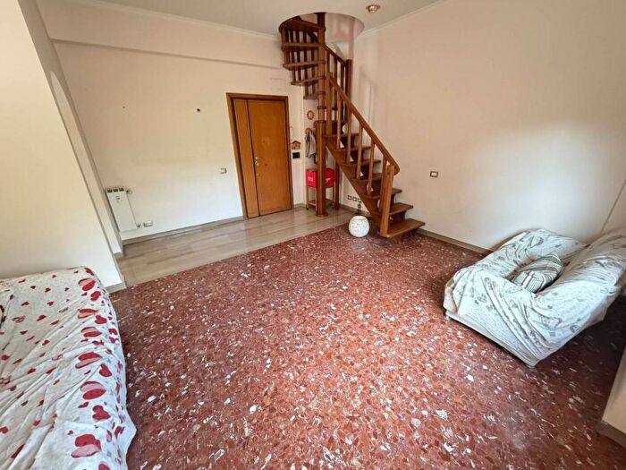 Appartamento quadrilocale in affitto in Viale Gottardo, Città Giardino, Roma