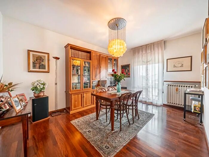 Appartamento con 5 locali in vendita in Via Olifante, Verona