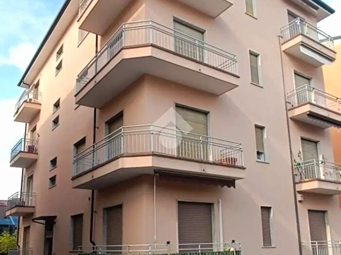 Appartamento bilocale in vendita in Via Francesco Crispi, Alba