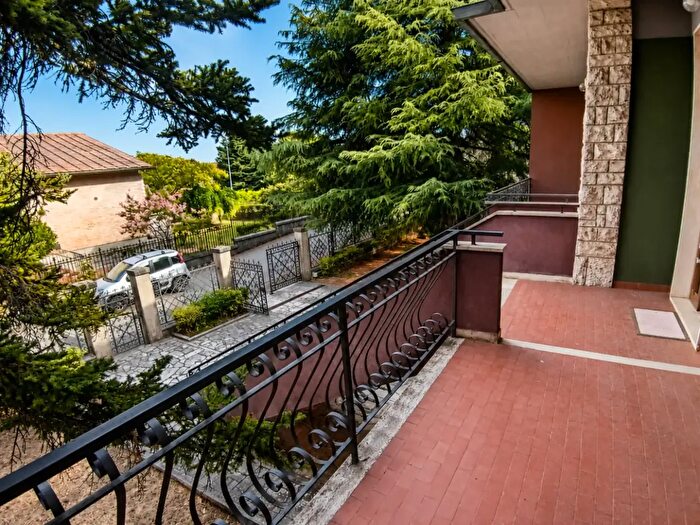 Casa con 8 locali in vendita in Rosia Si, Sovicille