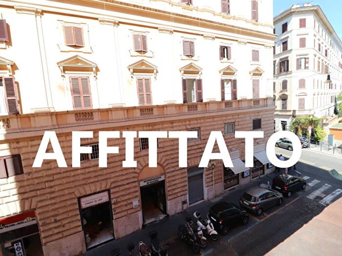 Appartamento trilocale in affitto in Via Piave, Sallustiano, Roma