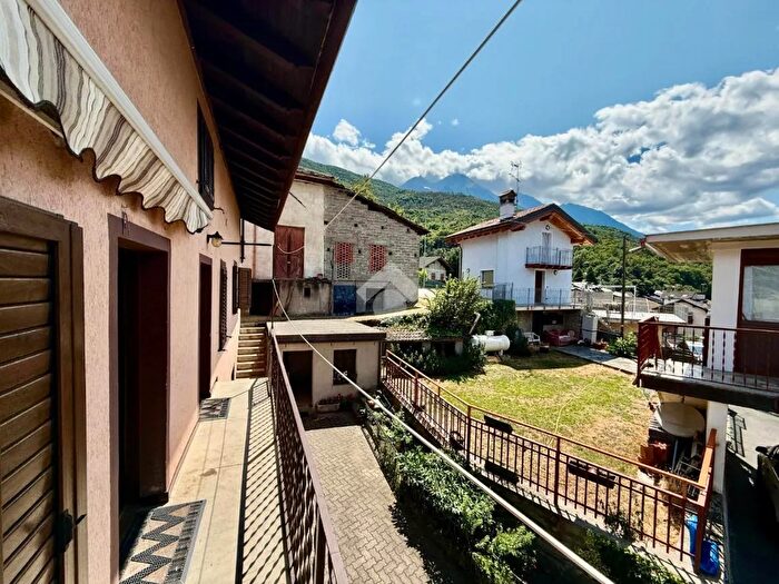 Case in Vendita e in Affitto - 2