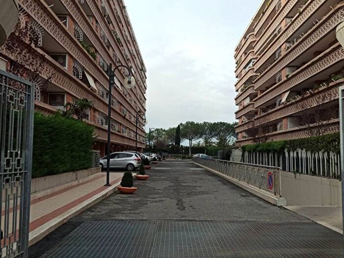 Appartamento bilocale in affitto in Via Roberto Ago, Aurelio Val Cannuta, Roma