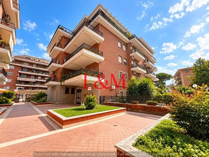 Appartamento trilocale in vendita in Via dell' Acquedotto del Peschiera, Roma