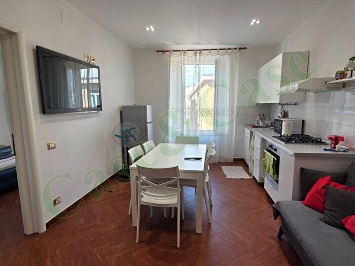 Appartamento trilocale in affitto in Centro Storico, Savona