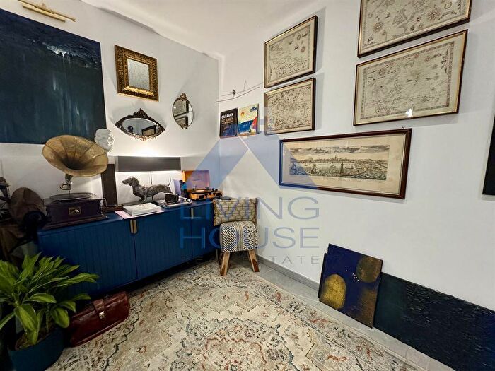 Appartamento trilocale in vendita in Via Margherita Hack, Arcore