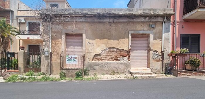 Casa quadrilocale in vendita in Via Risorgimento, Campo Calabro