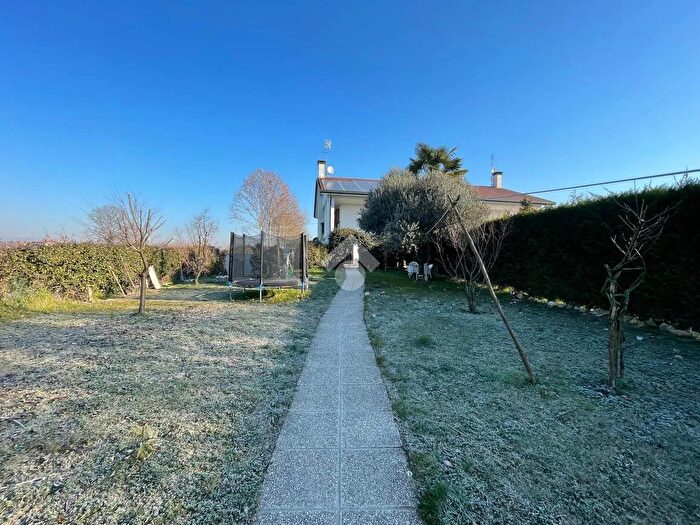 Casa quadrilocale in vendita in Via Don Giulio Rettore, Vigodarzere