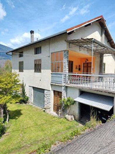Casa con 5 locali in vendita in Malonno