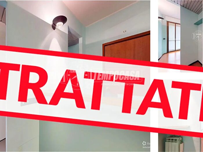 Appartamento trilocale in vendita in Via Teodorico, Milano