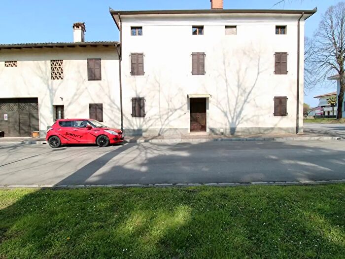 Casa con 5 locali in vendita in Piazzale dellEsercito, Campolongo Tapogliano
