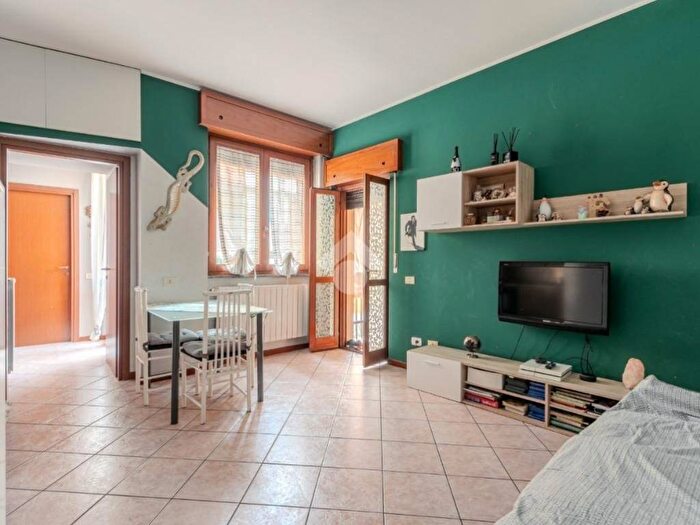 Appartamento trilocale in vendita in Via T A Edison, BovisioMasciago