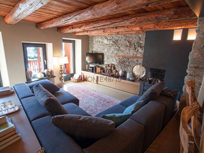 Appartamento trilocale in affitto in Via Val Veny, Centro, Courmayeur