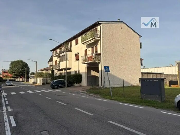 Appartamento bilocale in vendita in Viaa Bologna, Cabiate
