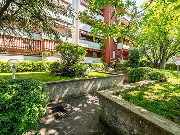 Appartamento quadrilocale in vendita in Via Bertani, SantIlario DEnza