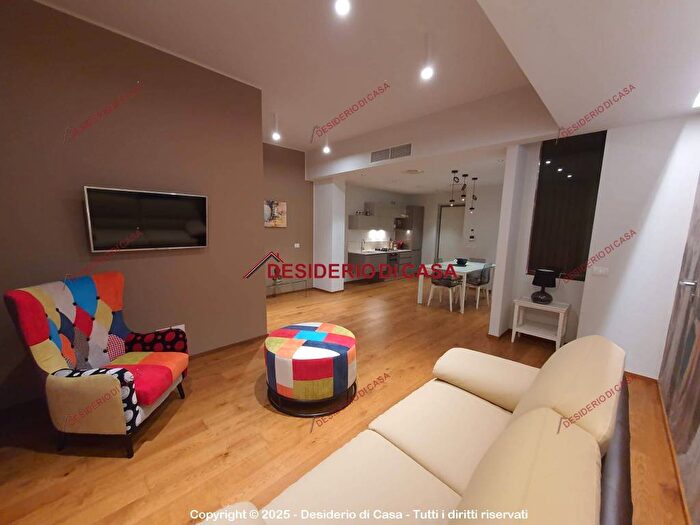 Appartamento trilocale in affitto in Via Trieste, Centro, Capo dOrlando