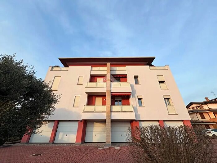 Appartamento trilocale in vendita in Via Norberto Bobbio, Suzzara