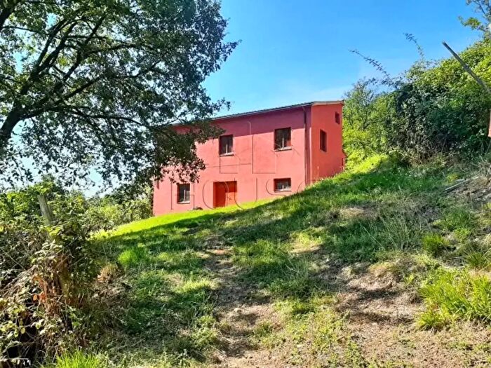Casa con 6 locali in vendita in Strada per Rancolfo, Perugia
