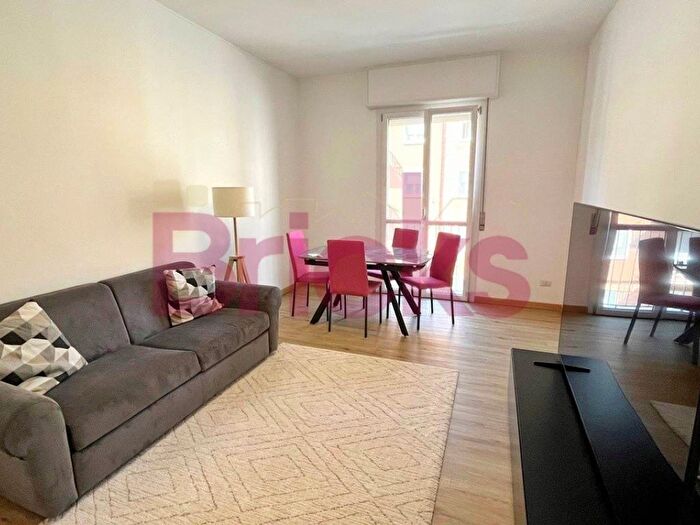 Appartamento bilocale in affitto in Via Privata Poggibonsi, Gambara, Milano