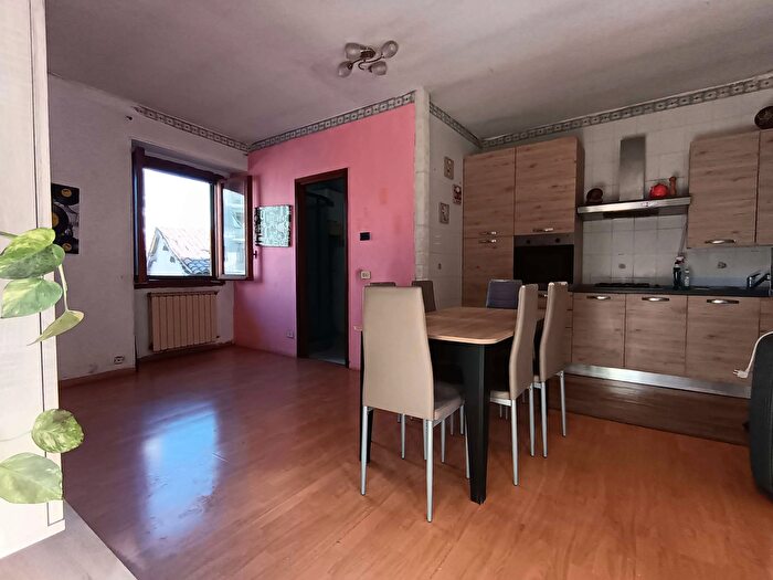 Appartamento trilocale in vendita in Via Felice Cavallotti, Valenza