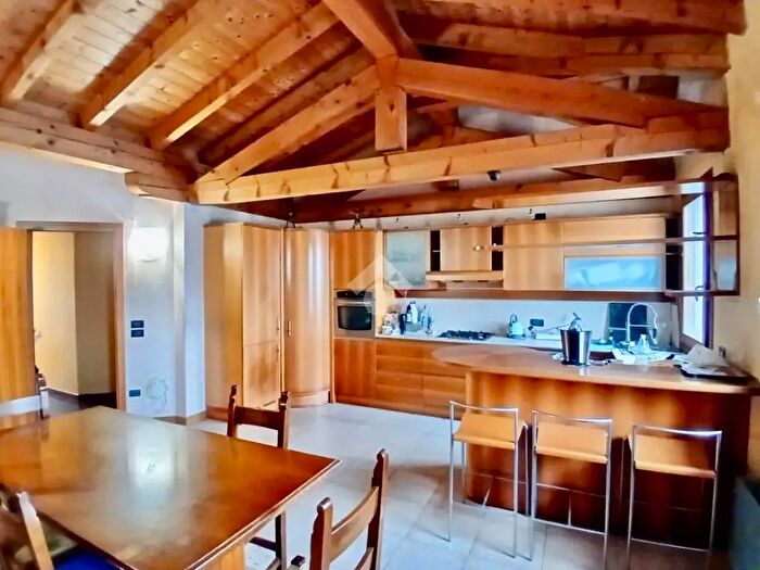 Appartamento quadrilocale in vendita in Via Euganea San Biagio, Teolo