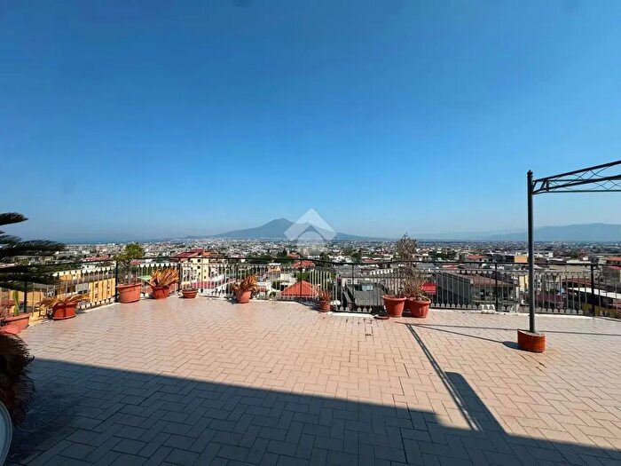 Appartamento trilocale in vendita in Via Raffaele Viviani, Gragnano