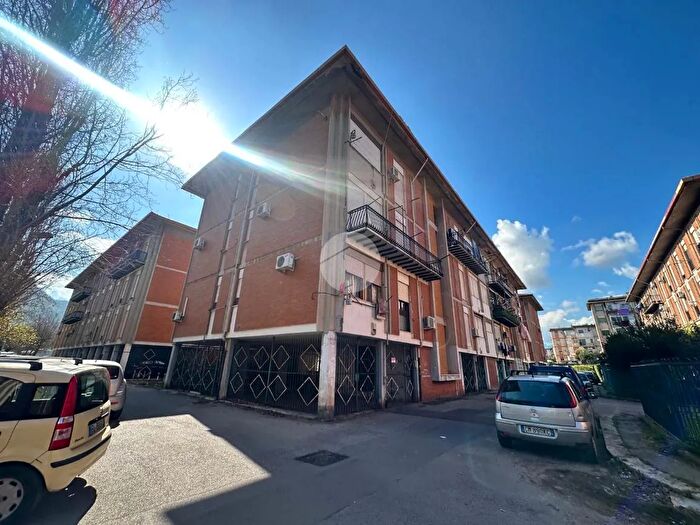 Appartamento quadrilocale in vendita in Via Megara Iblea, Palermo