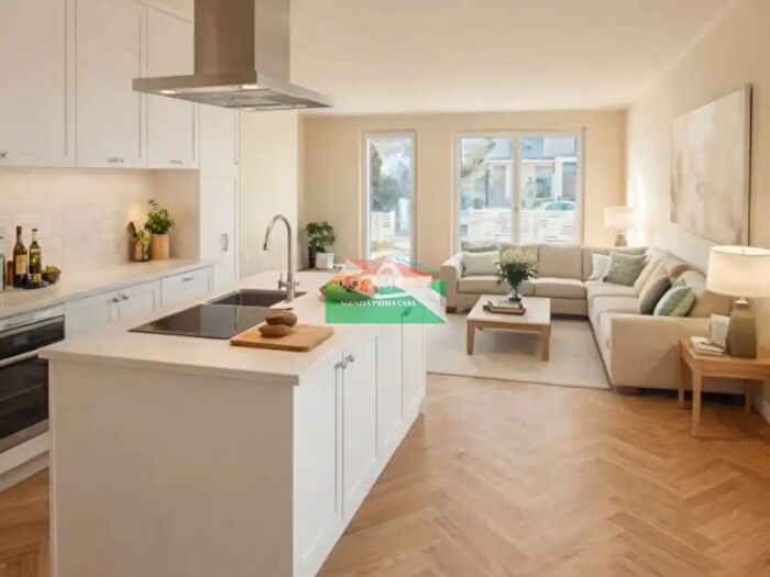 Casa con 5 locali in vendita in Via Flammarion, Ravenna