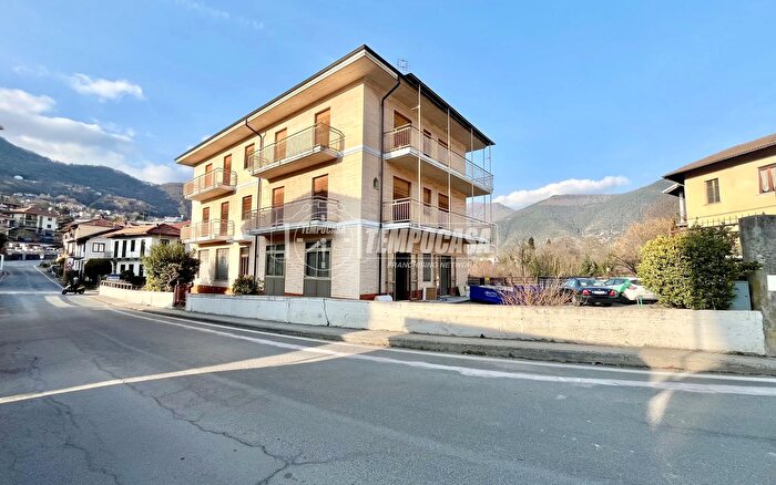 Appartamento con 5 locali in vendita in Via Roma, Rubiana