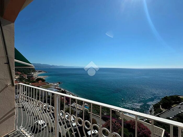 Appartamento bilocale in affitto in Via Mede, Bergeggi