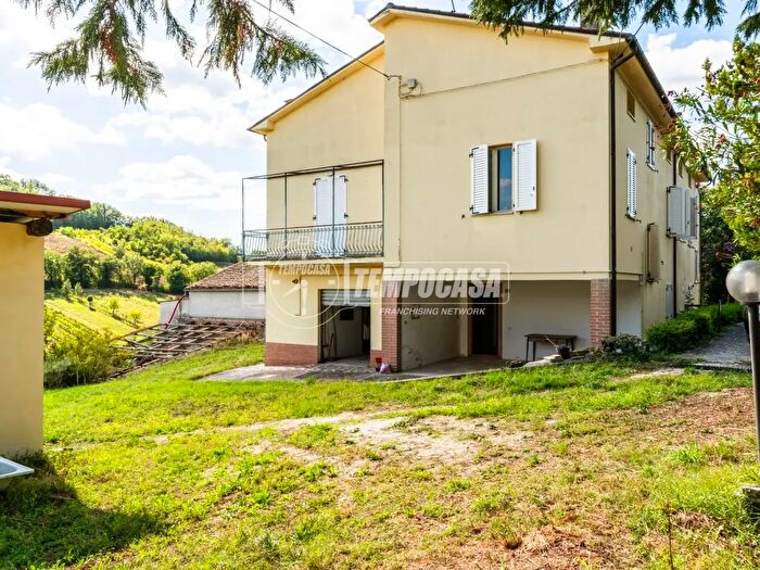 Casa trilocale in vendita in Via Parolito, San Severino Marche