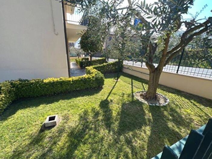 Casa trilocale in vendita in Via Anna Frank, Reggio Emilia