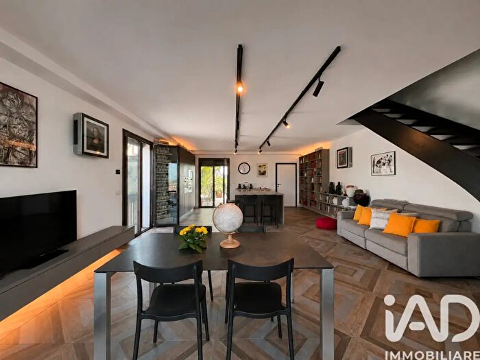 Appartamento con 6 locali in vendita in Viale Monte Ceneri, Milano