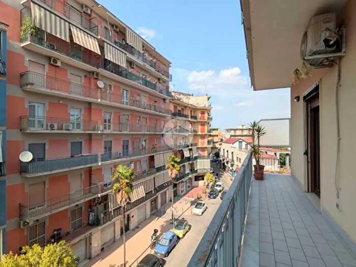 Appartamento trilocale in vendita in Via Don Raffaele Abete, Melito Di Napoli