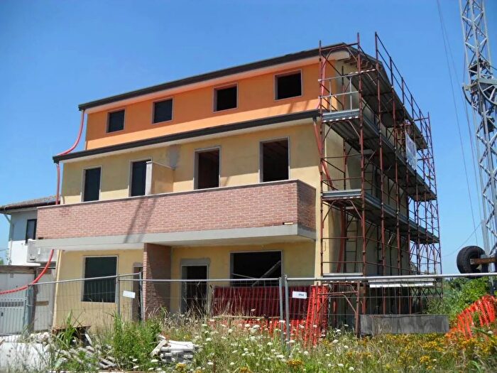 Casa con 5 locali in affitto in Campo Muneghette Chioggia Ve, Chioggia