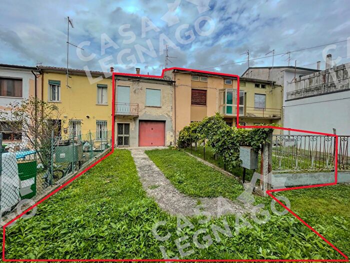 Casa con 6 locali in vendita in Via Giuseppe Mazzini, Bergantino