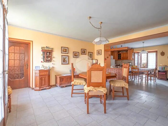 Appartamento con 5 locali in vendita in Via Cao di Sopra, San Martino Buon Albergo