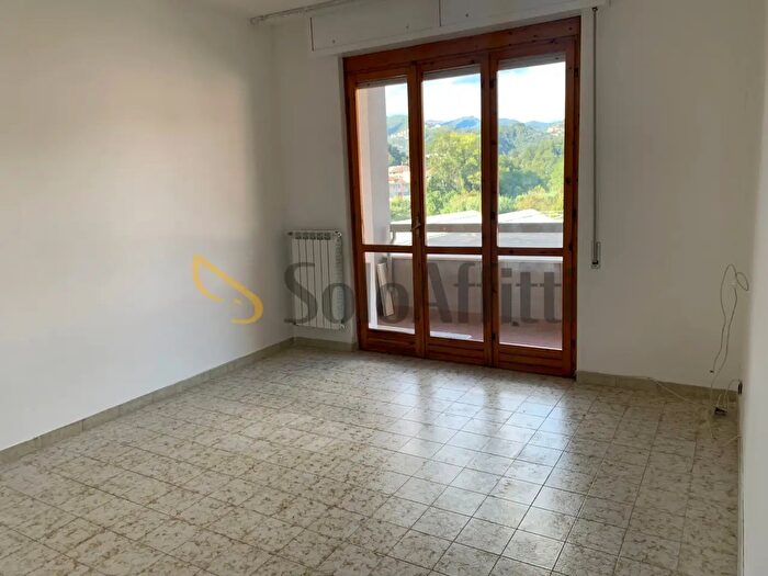 Appartamento trilocale in affitto in Cogorno