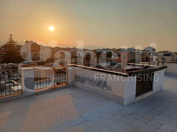 Appartamento bilocale in affitto in Via Regalbuto, Centro, Bagheria