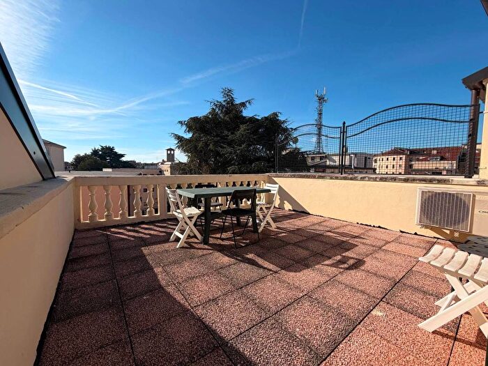 Casa quadrilocale in affitto in Via Santa Chiara, Santo, Padova